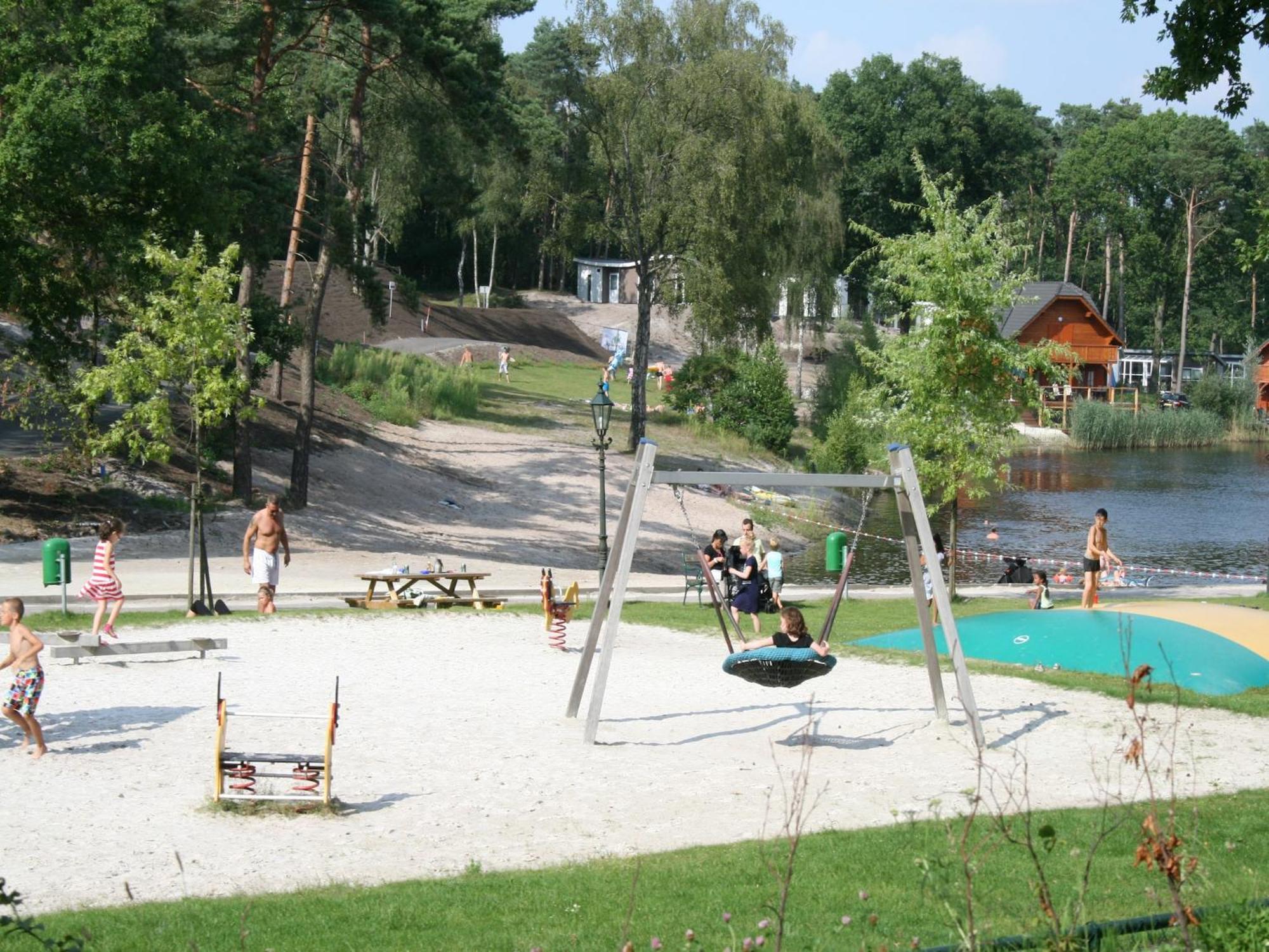 Modern holiday home near Brunssummerheide エクステリア 写真