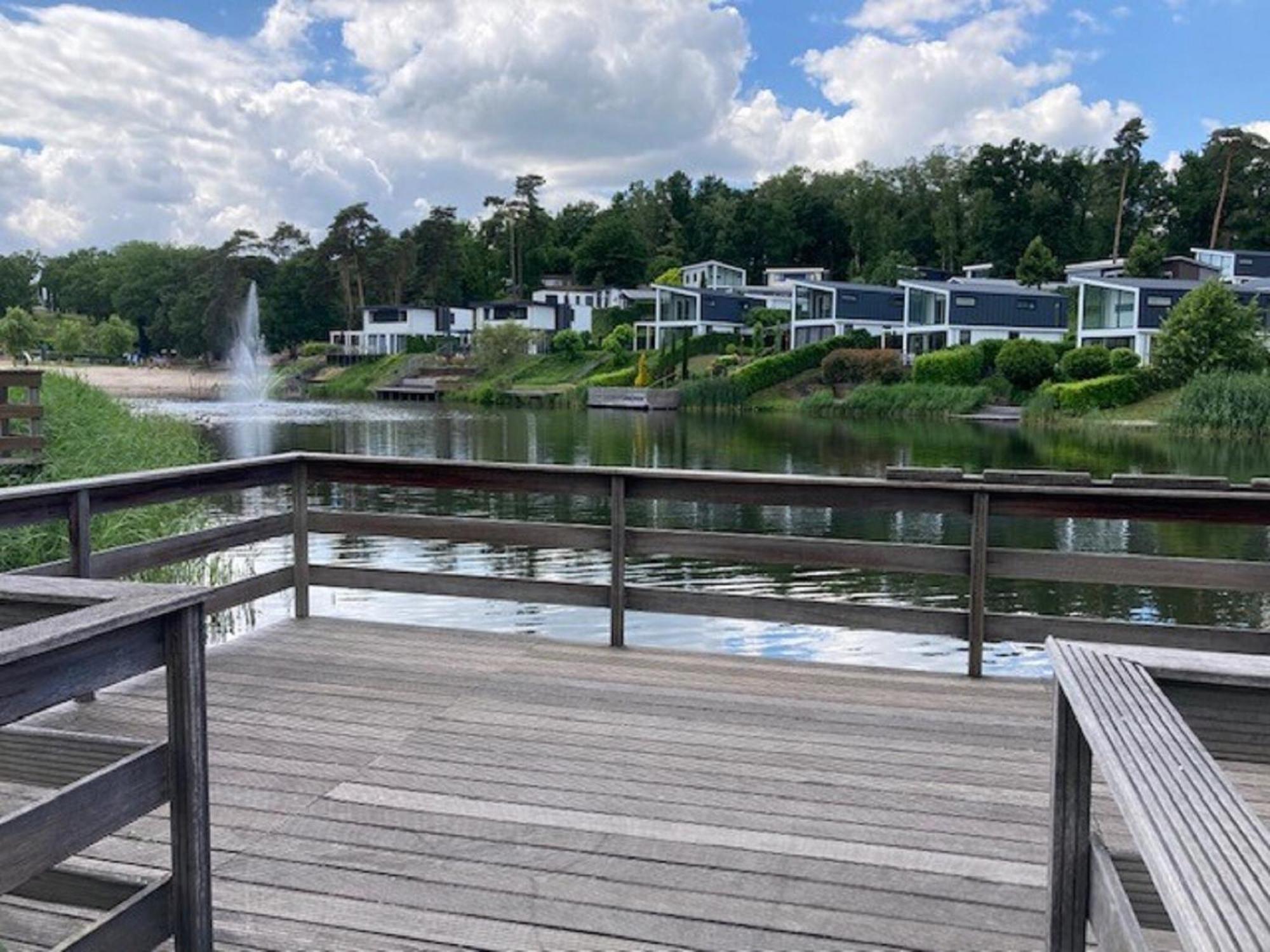 Modern holiday home near Brunssummerheide エクステリア 写真